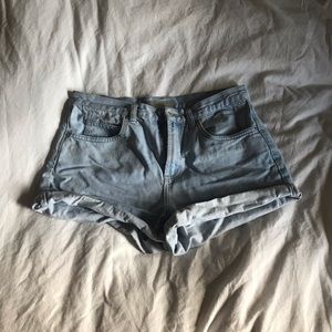 Light wash mom high waisted jean shorts